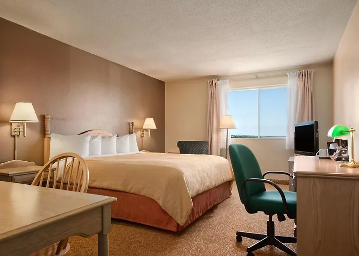 Country Inn & Suites Dartmouth