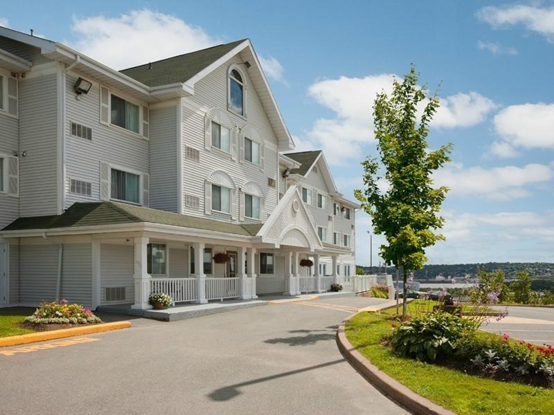 Hotel Country & Dartmouth 2*